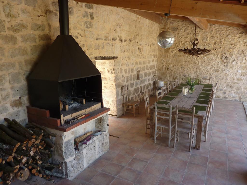 Chateau De Pleneselve Bon-Encontre الغرفة الصورة